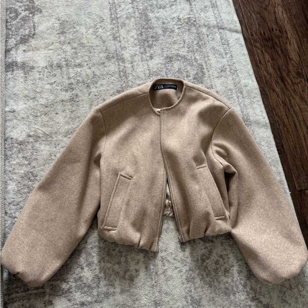 Zara Women's Beige Bomber Jacket